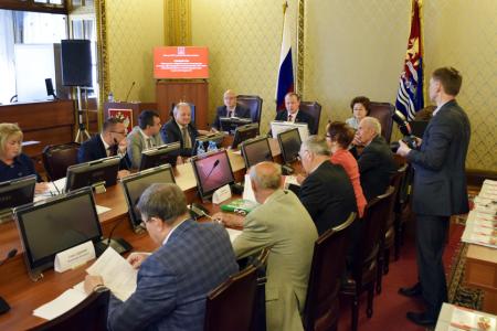 В Ивановской областной Думе состоялось заседание круглого стола, посвященного детям войны