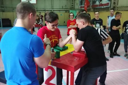 В Самарской области прошел ежегодный областной турнир по армрестлингу