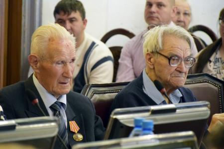 В Ивановской областной Думе состоялось заседание круглого стола, посвященного детям войны