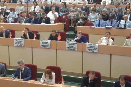 Саратовская область. Фракции КПРФ не дали выступить на заседании областной думы