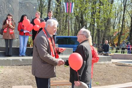 Новгородские коммунисты провели митинг в честь Дня международной солидарности трудящихся