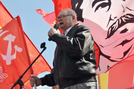 В Ленинграде прошли первомайские шествие и митинг