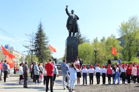 Иркутская область. Поклялись хранить честь Красного знамени