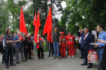 Воронеж. Под красными знамёнами Победы