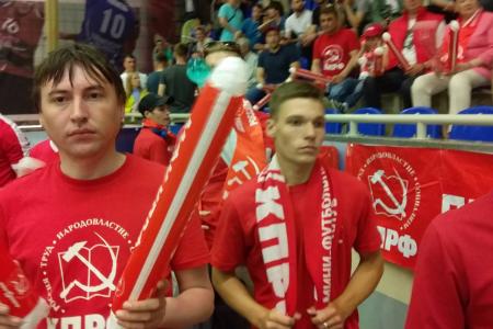 Тюменские коммунисты поддержали МФК КПРФ в финале Чемпионата России по мини-футболу
