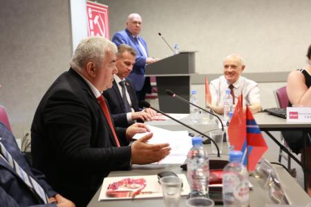 В Москве состоялся V Пленум ЦС СКП-КПСС
