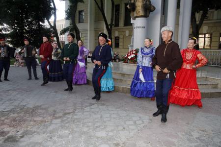 Воронеж. Он с нами, лучезарный Пушкин