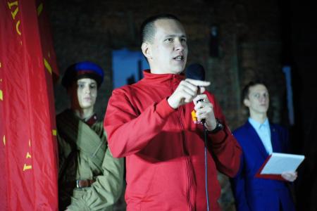 Санкт-Петербург. В ночь с 21 на 22 июня коммунисты и комсомольцы приняли участие в «Вахте памяти»