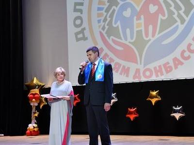 Должны смеяться дети