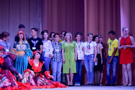 Организаторы Международного фестиваля «Во глубине сибирских руд…» получили благодарственные письма депутата Госдумы Владимира Позднякова