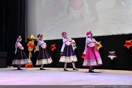 Должны смеяться дети