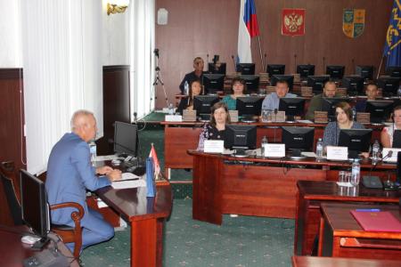 Самарская область Депутаты–коммунисты обменялись опытом работы на совещании в городе Тольятти