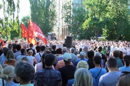 Митинг в Саратове: «Не дадим превратить область в ядовитую свалку!»
