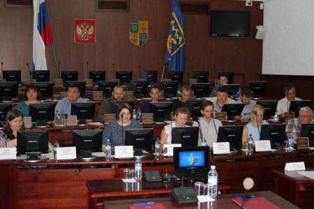 Самарская область Депутаты–коммунисты обменялись опытом работы на совещании в городе Тольятти