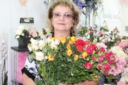 Первый секретарь Саратовского обкома КПРФ Ольга Алимова: «Спасибо вам всем — люди в белых халатах!»