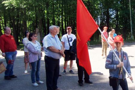 В Иванове состоялся митинг-маёвка, посвящённый 114-й годовщине создания Первого Совета рабочих депутатов