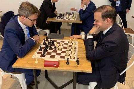 Делегация КПРФ начала работу на Петербургском международном экономическом форуме