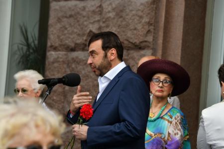 Г.А. Зюганов принял участие в открытии мемориальной доски, посвященной Л.Г. Зыкиной