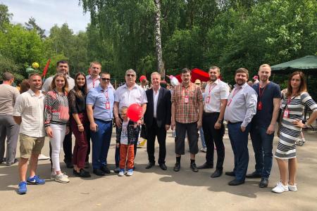 Московская область. Коммунисты организовали праздник для детей в Балашихе