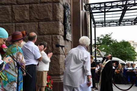 Г.А. Зюганов принял участие в открытии мемориальной доски, посвященной Л.Г. Зыкиной
