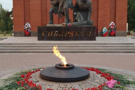 Комсомольцы провели акцию «Свеча памяти» в Подмосковье