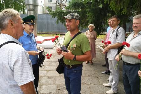 Курган. Коммунисты и ветераны административных органов чтят память Ф.Э. Дзержинского