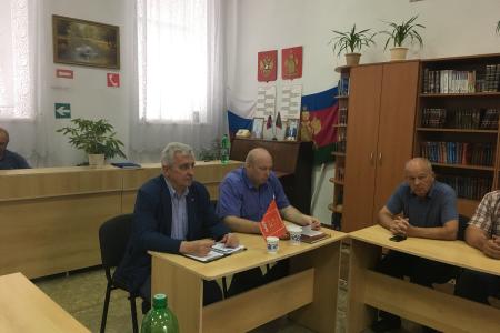 Краснодарский край. Состоялась рабочая поездка коммуниста-депутата Госдумы Н.И. Осадчего в сельские районы Кубани