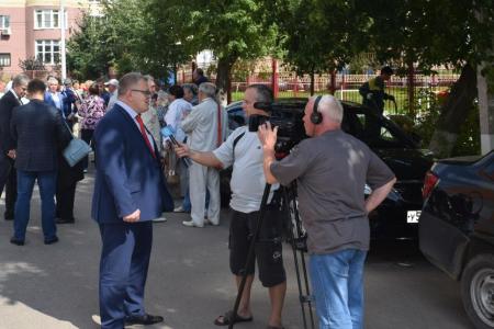 В подмосковном Домодедово торжественно открыли мемориальную доску в честь ветерана Великой Отечественной войны И.П. Никонова