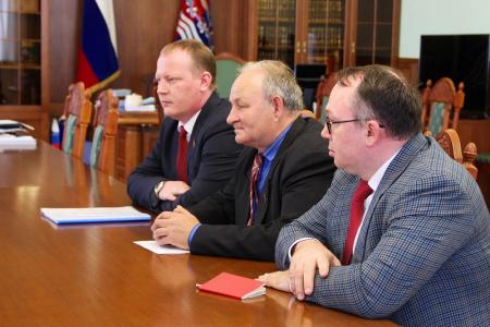 Депутаты фракции КПРФ в Ивановской областной Думе поставили перед губернатором ряд насущных вопросов жизни региона