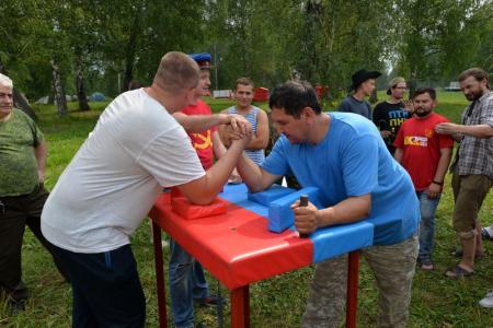 Новосибирские коммунисты провели традиционную летнюю Спартакиаду
