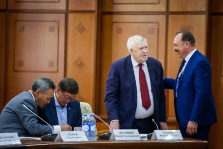 Первый секретарь Якутского рескома КПРФ Виктор Губарев: Деятельность контрольно-счетных органов должна соответствовать вызовам времени