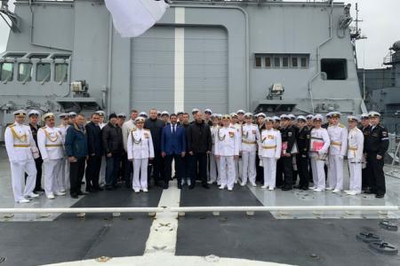 Александр Ющенко принял участие в торжественном параде в Североморске