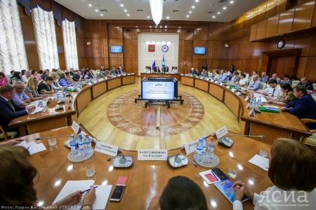 Первый секретарь Якутского рескома КПРФ Виктор Губарев: Деятельность контрольно-счетных органов должна соответствовать вызовам времени
