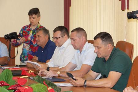 Коммунисты предлагают обсудить судьбу Курильских островов, единороссы в ответ: «Где Саратовская область, и где Курильская гряда»