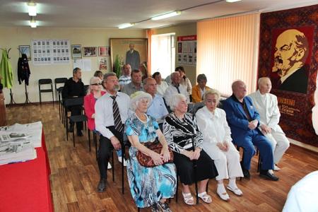 Республика Татарстан. 14 июля Нижнекамский городской комитет КПРФ провёл торжественное собрание, посвящённое 100-летию комсомола Татарстана