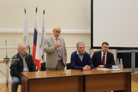 Леонид Калашников совершил рабочую поездку в Самарскую область