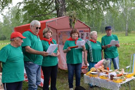 Новосибирские коммунисты провели традиционную летнюю Спартакиаду
