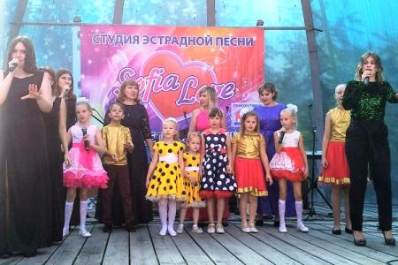 Курганские коммунисты приняли участие в праздновании Дня города 