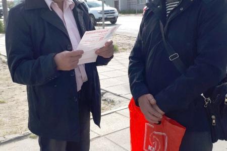Коммунисты Ненецкого округа продолжают уличные встречи с жителями Нарьян-Мара и поселка Искателей