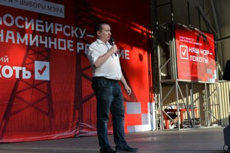 Новосибирск. Анатолий Локоть продолжает встречаться с избирателями