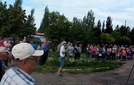 Жители Ключевского района Алтайского края вышли на митинг против мусорной реформы