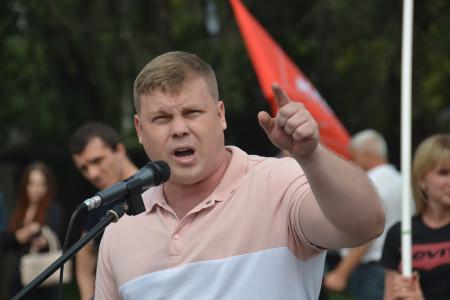 «Власть издевается над народом!»: митинг в Ростове-на-Дону