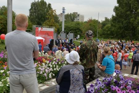 Выборы в Новосибирске. В микрорайоне Чистая Слобода подготовили более 200 вопросов кандидату Анатолию Локтю