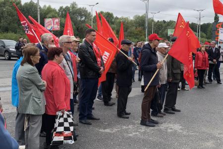 Ни одного голоса Единой России! Акция протеста марийских коммунистов