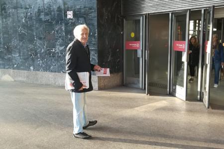 «Красные в городе!». Московские коммунисты активно раздают агитационную продукцию на улицах российской столицы