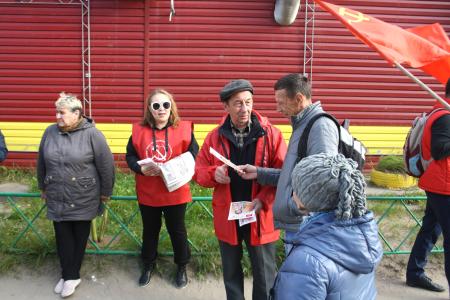 Ненецкий АО. Красные флаги в Красном городе