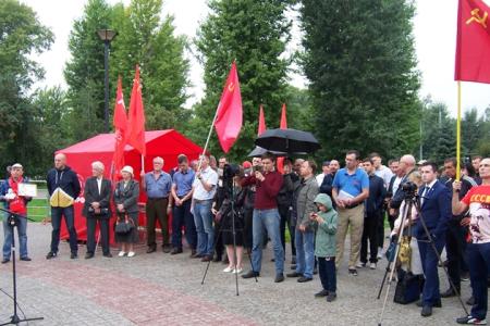 Казань. Коммунисты в рамках Общероссийской акции протеста провели митинг «ЗА честные и чистые выборы!»
