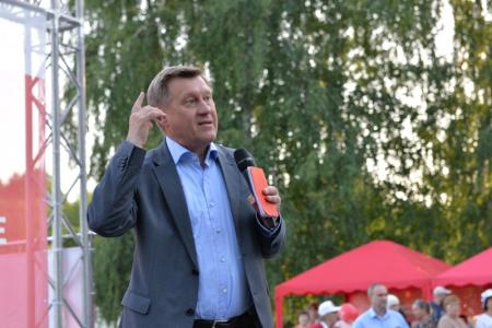Выборы в Новосибирске. На ОбьГЭСе прошла встреча с кандидатом на пост мэра Анатолием Локтем