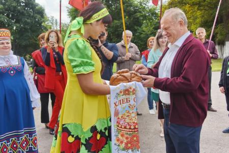 Г.А. Зюганов прибыл с рабочим визитом в город Орел