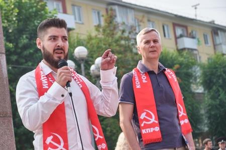 В Красноярске состоялся митинг протеста «За честные и чистые выборы! За власть закона и социальные права граждан!»